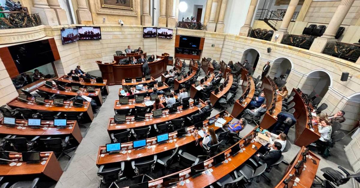 Senate approves proposal urging Petro government to recognize Edmundo González as president of Venezuela