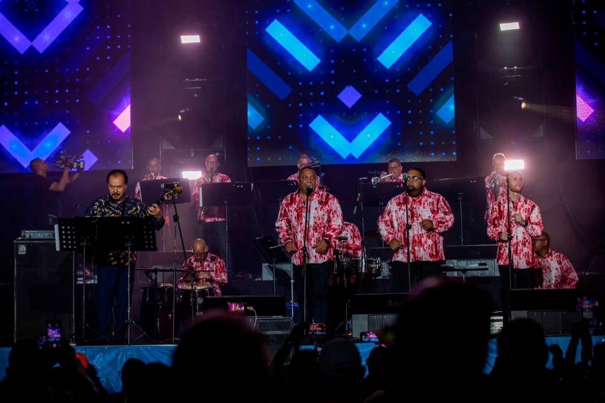Orquesta del Maestro Bobby Valentín. Foto: Carlos Velásquez