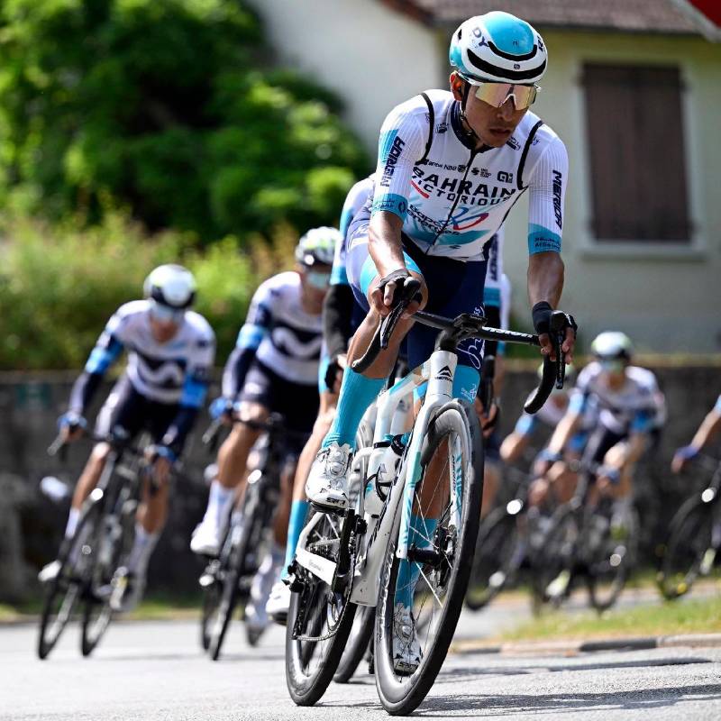 Santiago Buitrago, entre los favoritos para ganar este domingo la montaña del Dauphiné. FOTO X-TEAM BAHRAIN
