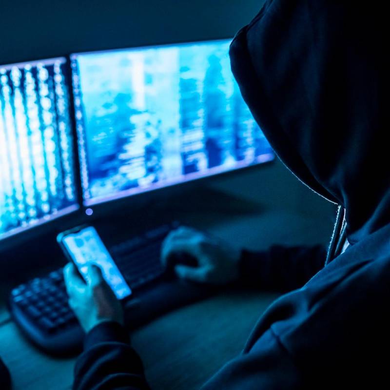 La Superintendencia Financiera lanzó una plataforma educativa para ayudar a los colombianos a identificar y prevenir fraudes financieros. FOTO GETTY.