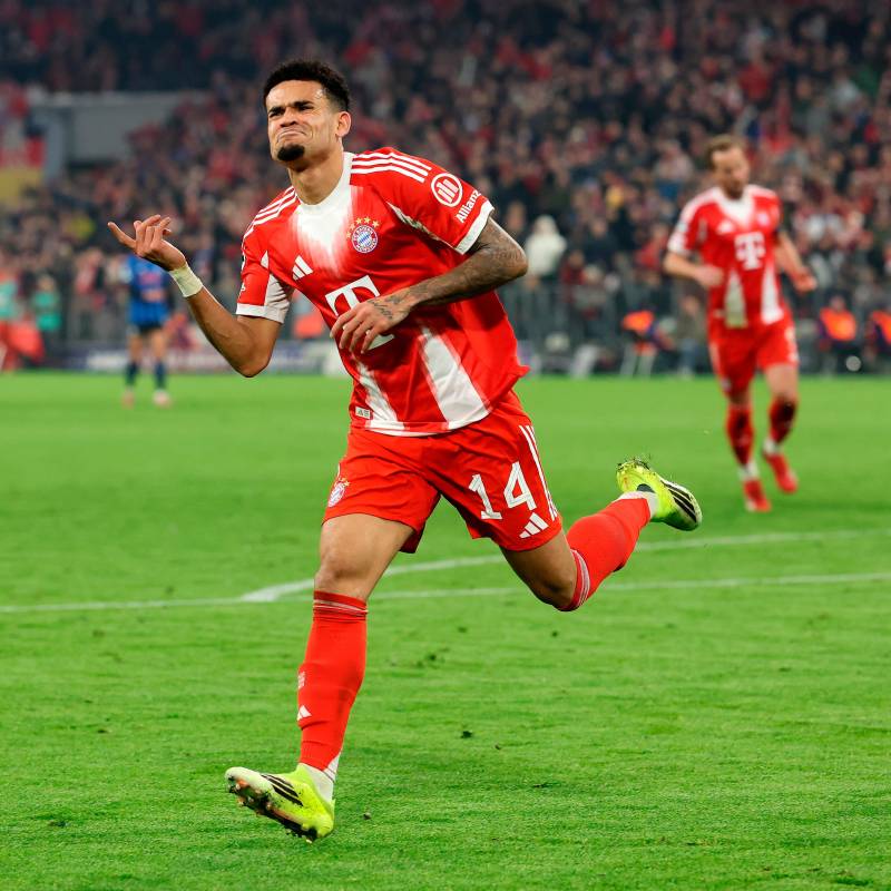 El delantero colombiano Luis Díaz fue titular con el Bayern Múnich para el duelo ante Atalanta y dio el pase para el tercer gol de su equipo. FOTO: GETTY
