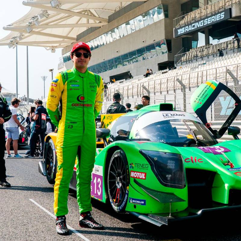 Henry Cubides quedó tercero en las 4 horas de Cataluña. La próxima carrera para el colombiano será en Castellet, Francia, el domingo 3 de mayo. El colombiano porta el número 13. FOTO CORTESÍA