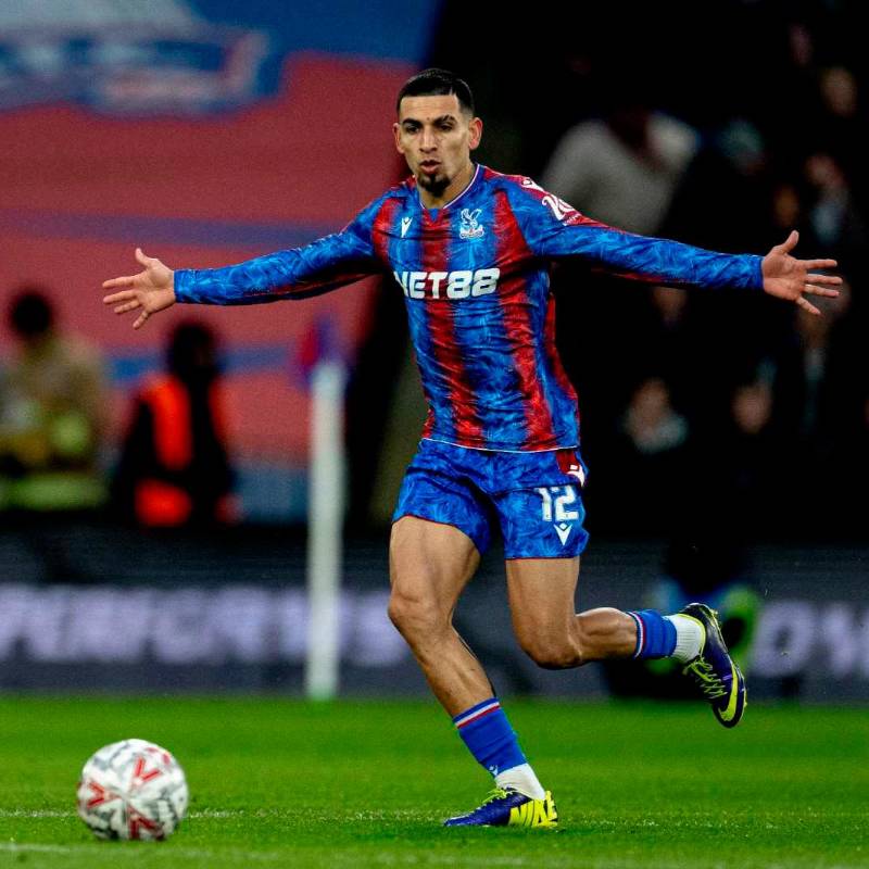 Daniel Muñoz, quien tiene 29 años de edad, ya supero la barrera de los 100 partidos con el Crystal Palace y el club le reconoció su rendimiento y producción. FOTO GETTY 