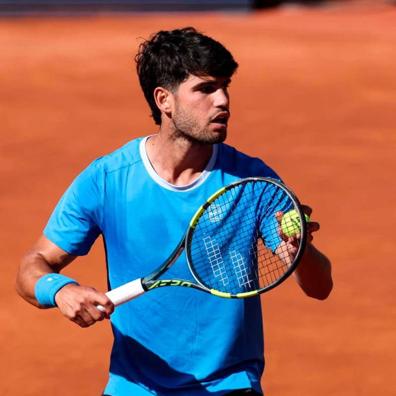 El tenista español Carlos Alcaraz, número 3 del ranquin ATP, está listo para regresar a la acción, tras estar fuera de competencia desde abril pasado. FOTO GETTY 