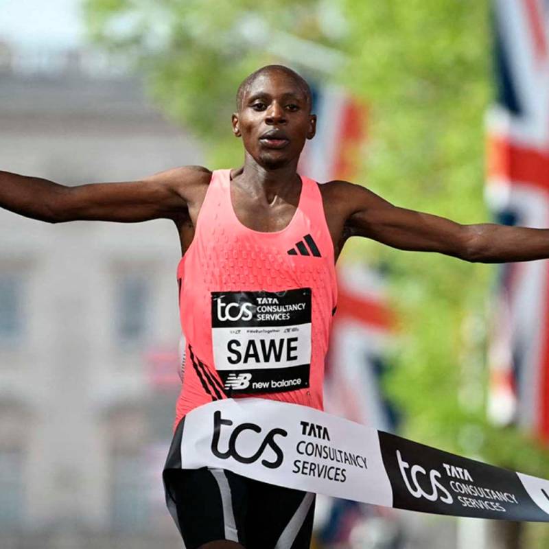 El keniata Sabastian Sawe ganador de la Maratón de Londres, la cual ganó bajando el registro de las dos horas fue recibido en su país como una celebridad. FOTO TOMADA Wolrd Athletics