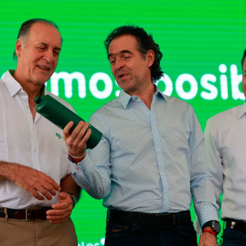 Federico Gutiérrez, alcalde de Medellín, resaltó que el hidrógeno verde es una solución para la calidad del aire en la región. FOTO: Manuel Saldarriaga