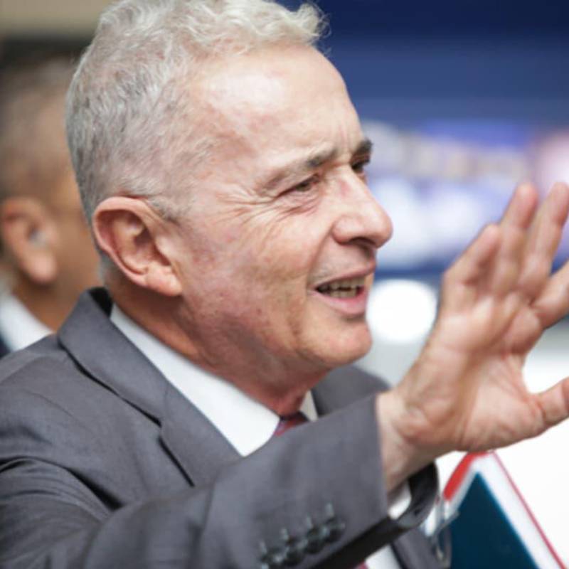 Exmagistrados y juristas se pronunciaron sobre el caso del expresidente Álvaro Uribe Vélez. FOTO: Colprensa 