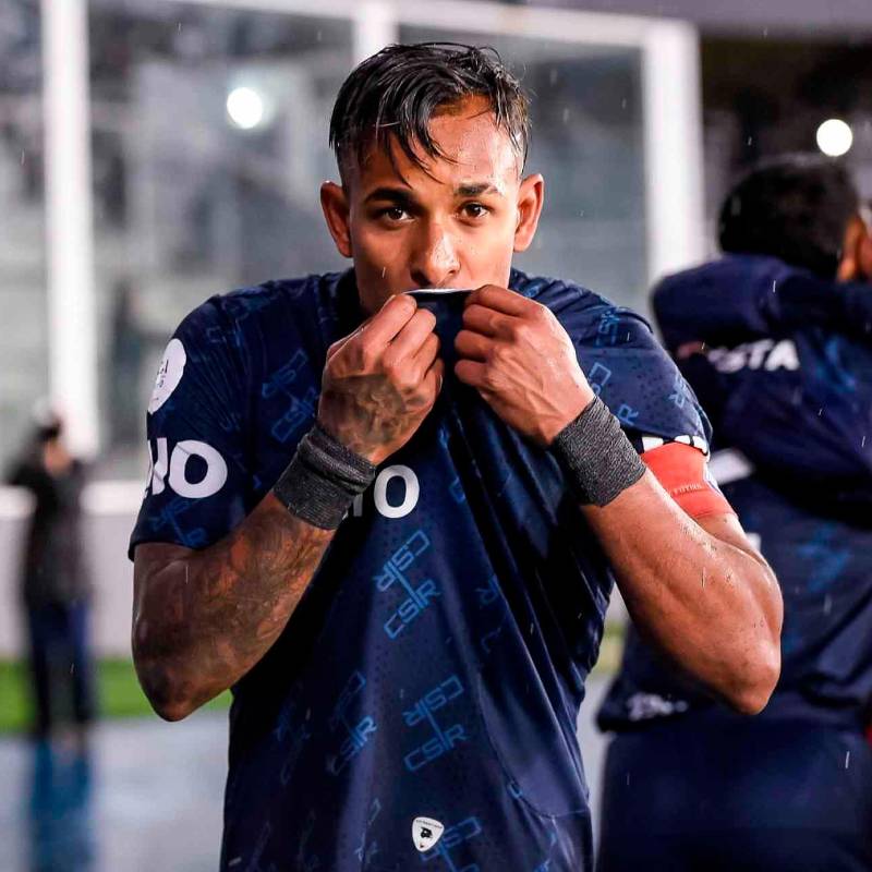 Sebastián Villa, delantero colombiano que milita en Independiente Rivadavia de Mendoza, ha sido figura con ese equipo y se menciona que podría ser llamado a la Selección Colombia. FOTO GETTY 