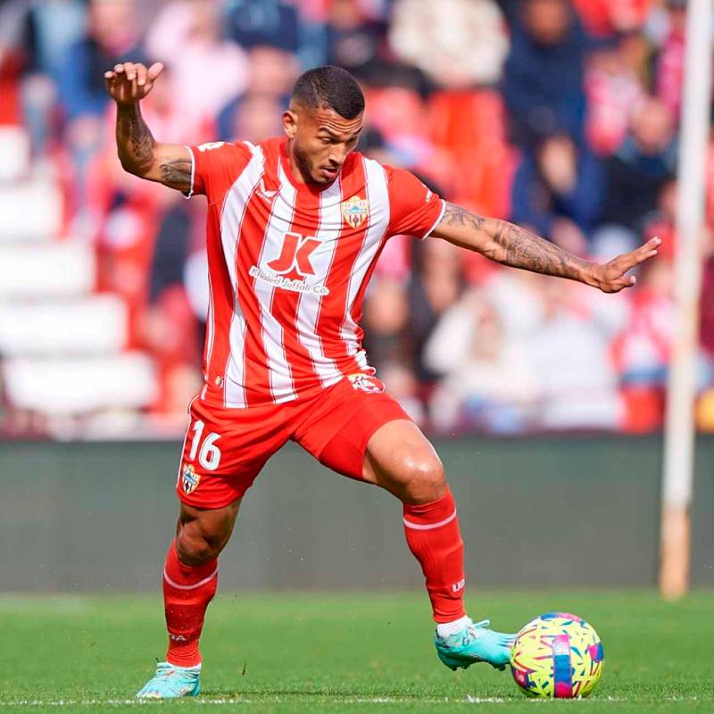 El delantero Luis Javier Suárez quien es figura con el Almeria de segunda división en España ya está en la concentración de Colombia en Barranquilla. FOTO GETTY 