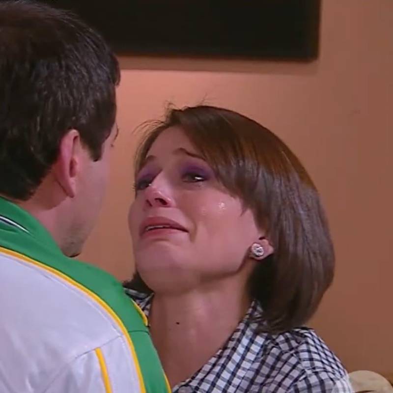 Paola Díaz, de la telenovela Vecinos, se define abiertamente como “bruja”. FOTO: Captura de video 