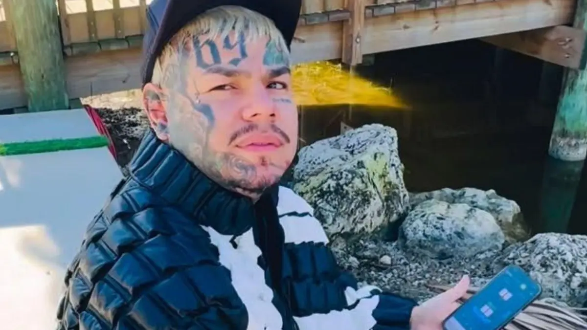 Modelo paisa sorprende con nueva colaboración escolar y enfrentamiento con autoridades