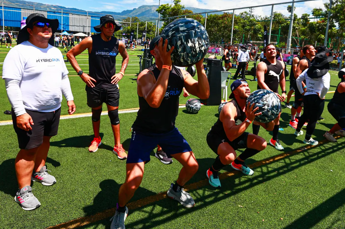 Su llegada a Medellín marca un hito en el desarrollo del fitness competitivo en Colombia y posiciona a la ciudad como referente en la organización de eventos deportivos de alto nivel. Foto: Manuel Saldarriaga Quintero.