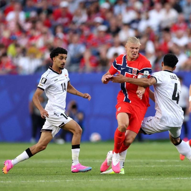 Erling Haaland guio a los noruegos a la victoria ante Irak por el segundo partido del grupo I. Foto: AFP