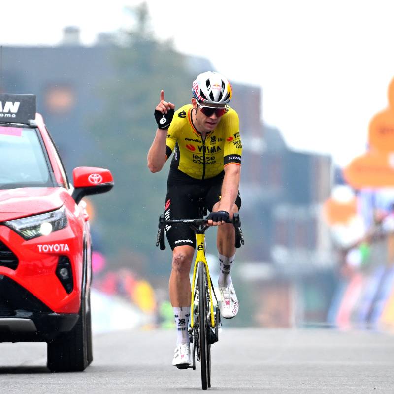 Simon Yates, de 32 años, levantará este domingo el título más importante de su carrera deportiva. FOTO: GETTY