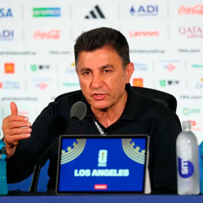 El técnico de Irán, Amir Ghalenoei, aprovechó la rueda de prensa tras el empate 2-2 contra Nueva Zelanda, para expresar su inconformismo por el trato que le están dando a su selección en el Mundial de Norteamérica. FOTO TOMADA X@lranFocus