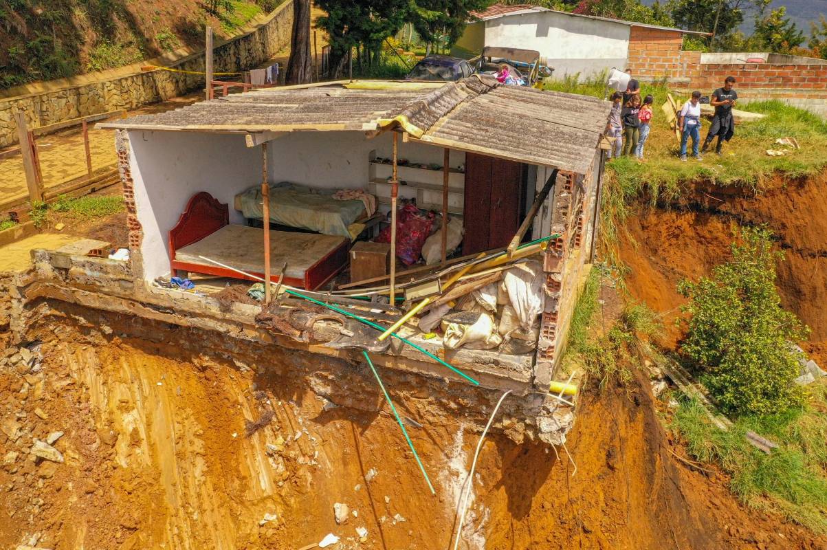 El deslizamiento destruyó 4 viviendas y una marranera. Foto: MANUEL SALDARRIAGA QUINTERO.