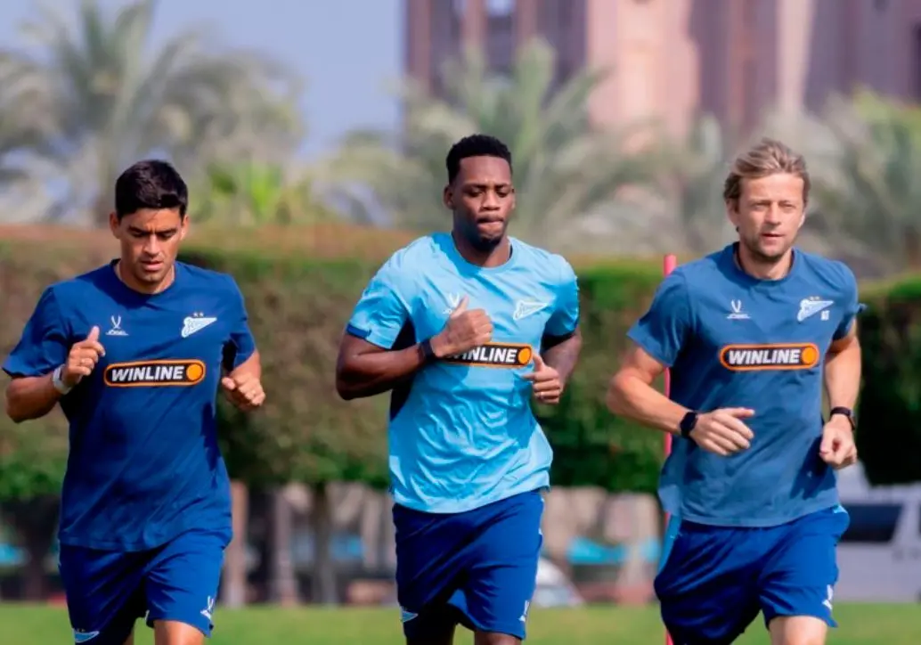 Jhon Durán durante uno de sus entrenamientos con el Zenit ruso. FOTO ZENIT