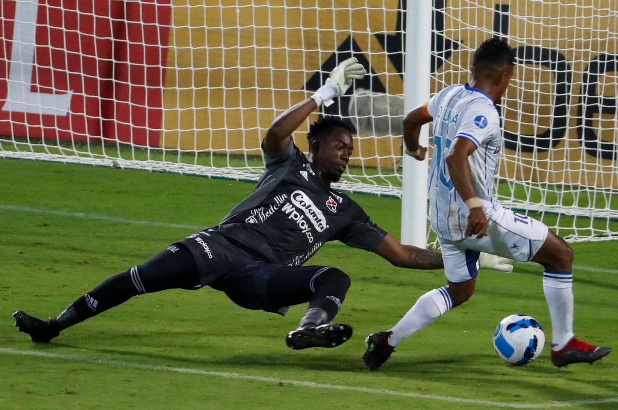 El conjunto visitante desperdicio una clara opción de gol en el minuto 61. Foto: Manuel Saldarriaga Quintero.
