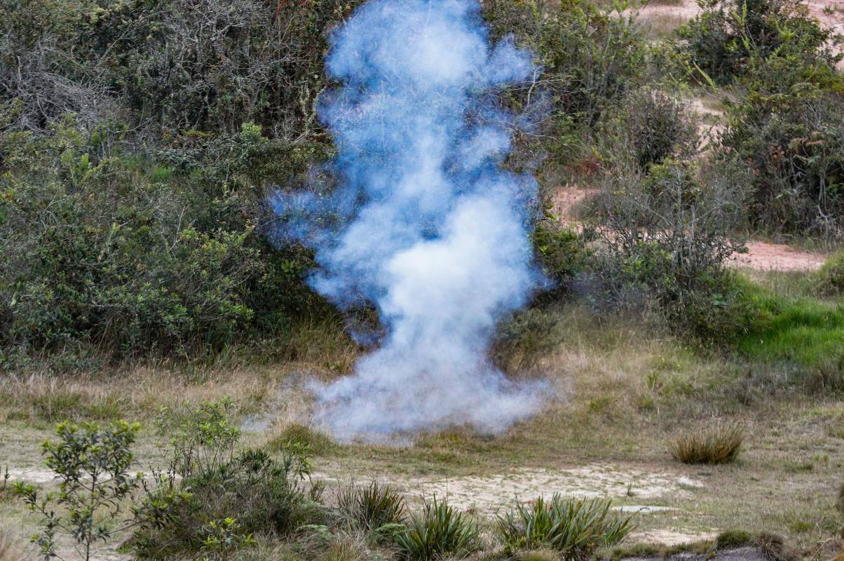 Ejercicios con explosiones son necesarios para tener la suficiente capacidad física y mental de actuar ante la adversidad. Foto: Manuel Saldarriaga Quintero.