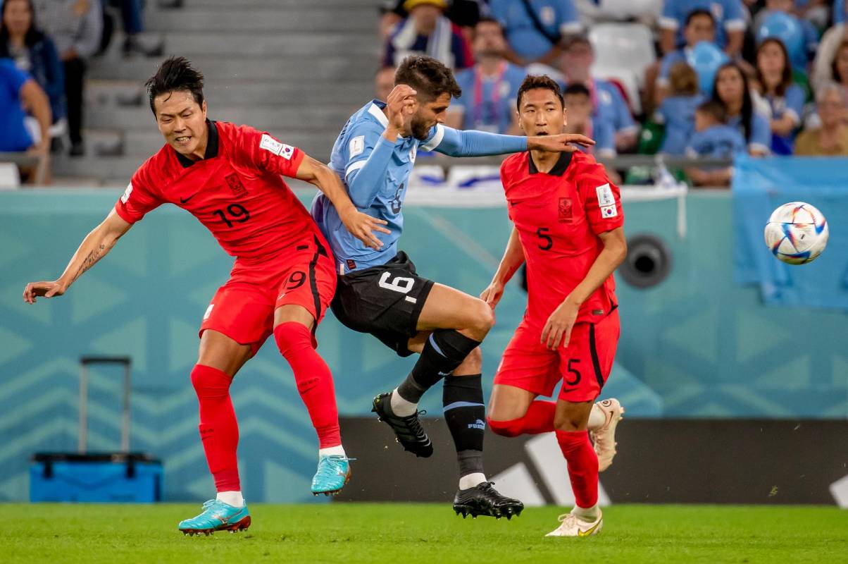 Uruguay sueña con volver a levantar la corona que no gana desde 1950. Por su parte, el estelar delantero Son Heung-Min fue titular en Corea del Sur. Foto: JUAN ANTONIO SÁNCHEZ.