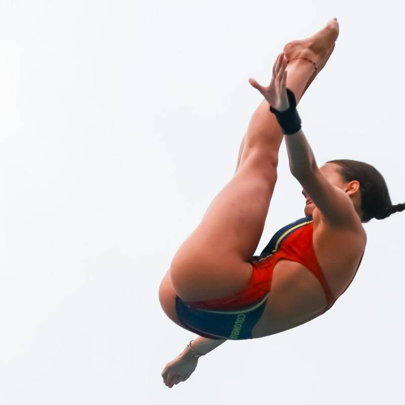 La clavadista Lila Rose Gokiert, de Canadá, se quedó con la medalla de oro en la prueba de plataforma 16-18 años, que se disputó en la mañana de este miércoles en el Complejo Acuático. FOTO manuel saldarriaga