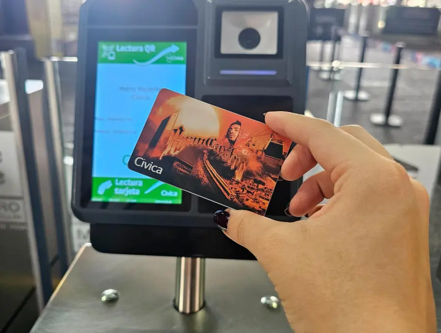 La Civica conmemorativa del concierto de Ryan Castro está a disposición del público desde el 20 de abril. Foto: Cortesía.