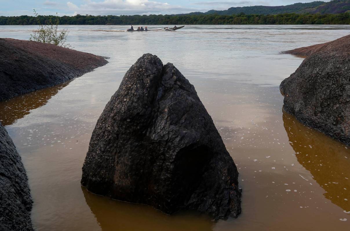 El Escudo Guayanés hace referencia a la abundancia de agua en estas tierras. Foto: Manuel Saldarriaga Quintero.