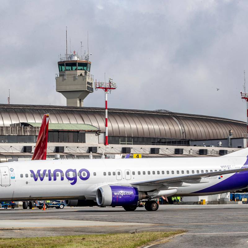 Wingo aumentó sus vuelos hacia Medellín por la Feria de las Flores y complementará su operación con activaciones culturales en la Comuna 13. FOTO Juan Antonio Sánchez