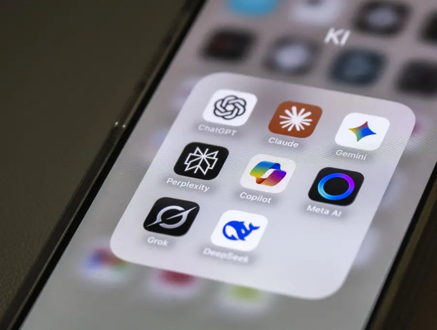 Un reportaje revela que OpenAI, Palantir y otras empresas tecnológicas financian influencers para promover la IA estadounidense sin decirlo. FOTO Picture-Alliance via AFP