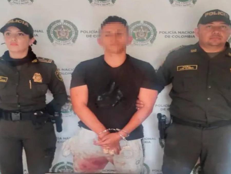 El hombre fue detenido tras una persecución policial. Lo encontraron escondido en una fundación. FOTO: Cortesía