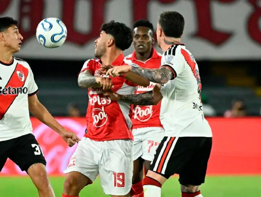 River Plate resistió en Bogotá y ahora definirá ante Santa Fe la clasificación a cuartos de final en el Monumental. FOTO: AFP