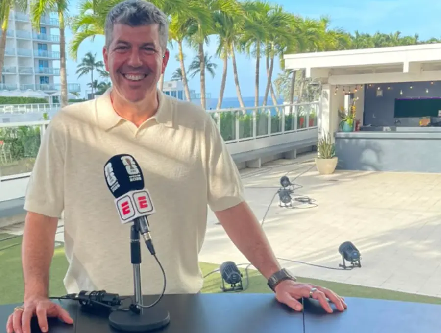 La voz del juego EA FC (FIFA) habla del Mundial 2026, la Selección Colombia y el origen de su frase más célebre. FOTO cortesía