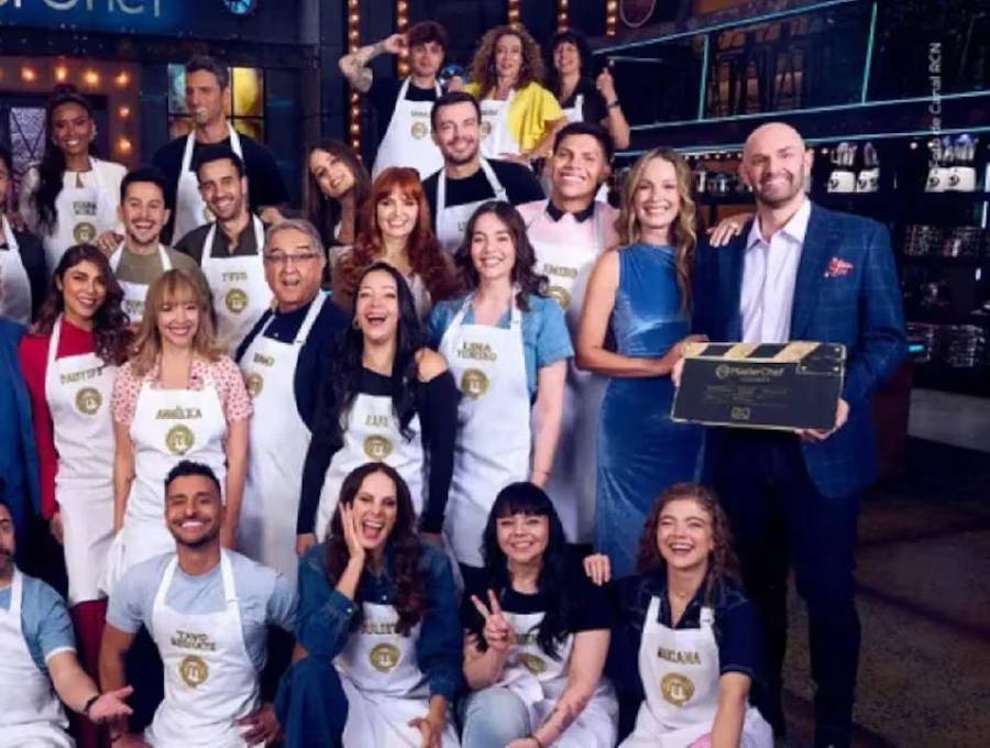 24 famosos están compitiendo en la octava temporada de <i>MasterChef Celebrity 2026</i>. FOTO: Cortesía Canal RCN.