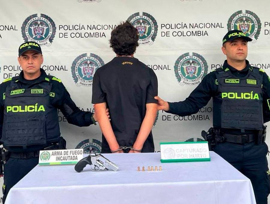 El sospechoso fue detenido tras se detectado en las cámaras de seguridad. FOTO: Cortesía Policía