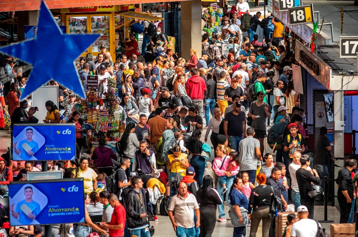 La Terminal del Norte presentaba bastante afluencia de usuarios, aún así, allí indicaron que en las horas de la tarde y la noche llega muchísima más gente. Foto: Camilo Suárez Echeverry
