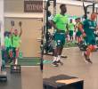 Daniel Muñoz y Dávinson Sánchez en el Centro de Alto Rendimiento de Atlético Nacional. FOTO PANTALLAZOS TOMADOS DEL VIDEO DE X