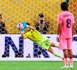 El arquero Óscar Ustari fue una de las figuras del partido inaugural del Mundial de Clubes, su actuación evitó la caída de su arco. <b> </b>FOTO TOMADA X @fifaworldcup_es