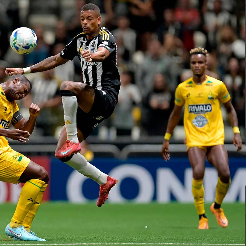 Atlético Bucaramanga venció 1-0 a Atlético Mineiro, pero perdió la serie desde los penales y se despidió de la Copa Sudamericana. FOTO: AFP