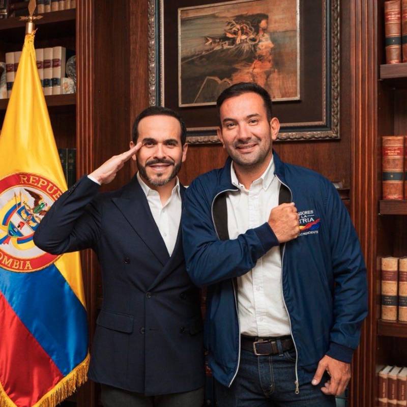 El presidente electo Abelardo de la Espriella y Didier Blanco, director designado de la UNP. FOTO: CORTESÍA DE @DidierblancoR.