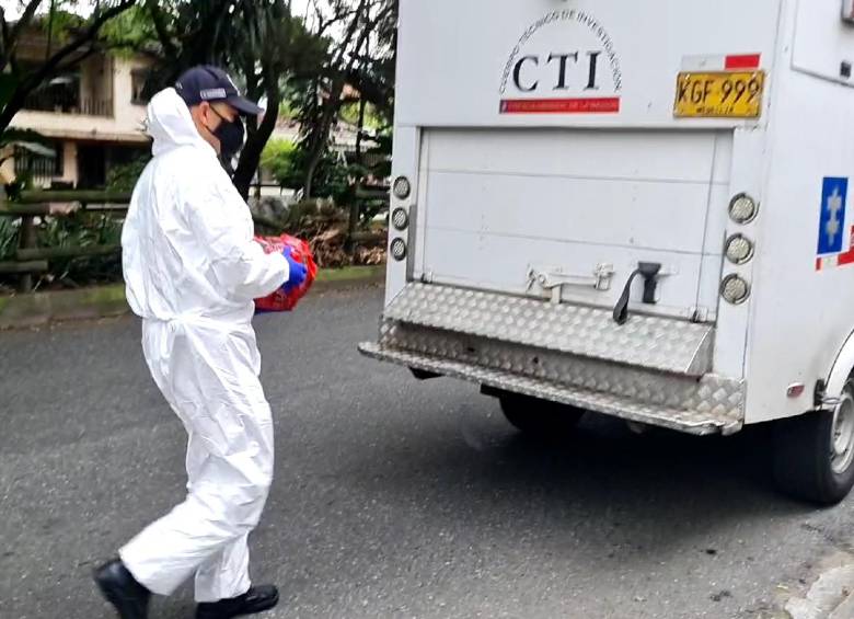 Imagen de referencia de un levantamiento judicial en la ciudad de Medellín. Foto: Santiago Olivares Tobón