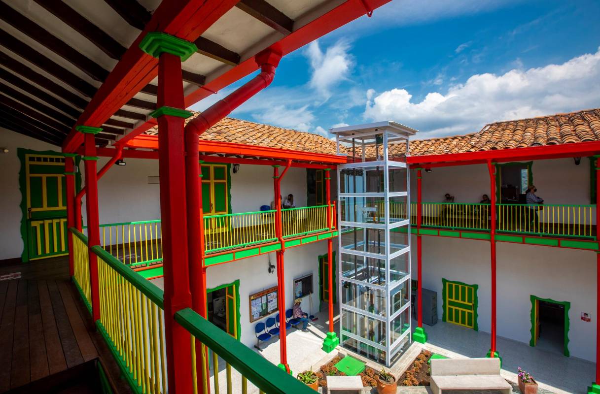 El palacio ahora cuenta con las medidas de bioseguridad y un ascensor para facilitar el acceso a las personas con discapacidad. Foto: Camilo Suárez