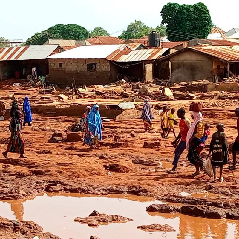 Decenas de comunidades están inundadas por las fuertes lluvias en Nigeria. Foto: GETTY