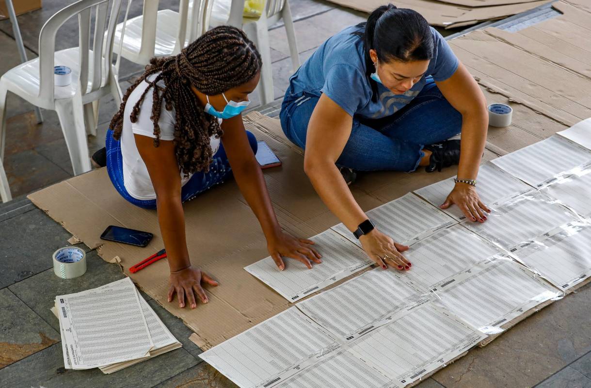  En 67 países se colocaron 250 puestos donde podrán votar 908.566 colombianos. Foto: Manuel Saldarriaga Quintero. 