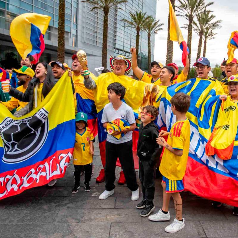Los aficionados colombianos se tomaron las calles de Ciudad de México para realizar el banderazo para respaldar a la Selección que dirige Néstor Lorenzo en el Mundial de Norteamérica. FOTOS JUAN ANTONIO SÁNCHEZ 