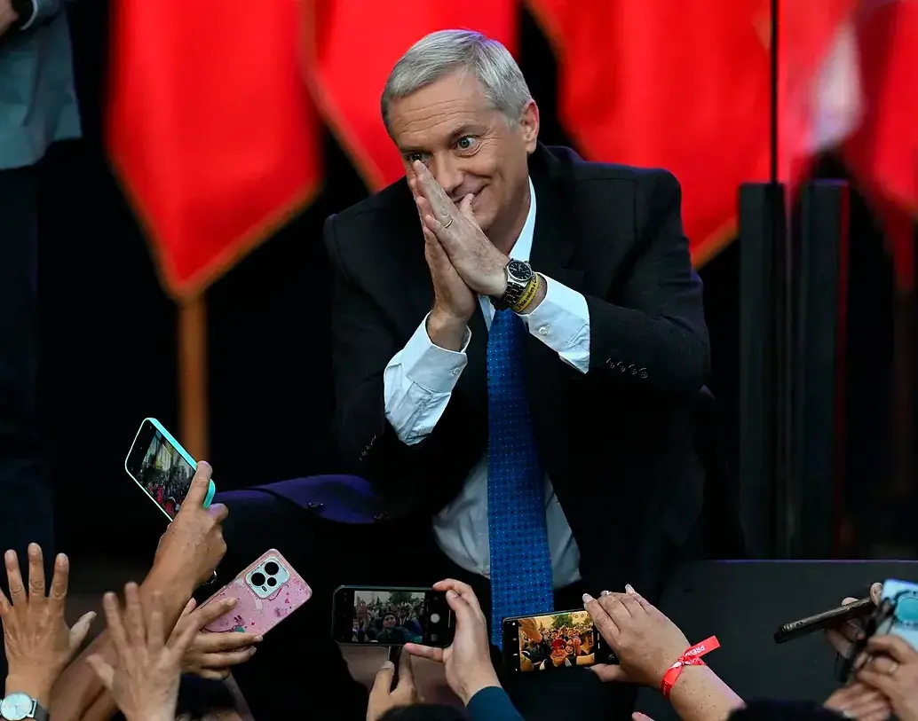 José Antonio Kast es abierto simpatizante de la dictadura de Augusto Pinochet. Su familia tiene lazos con el nazismo. FOTO. AFP