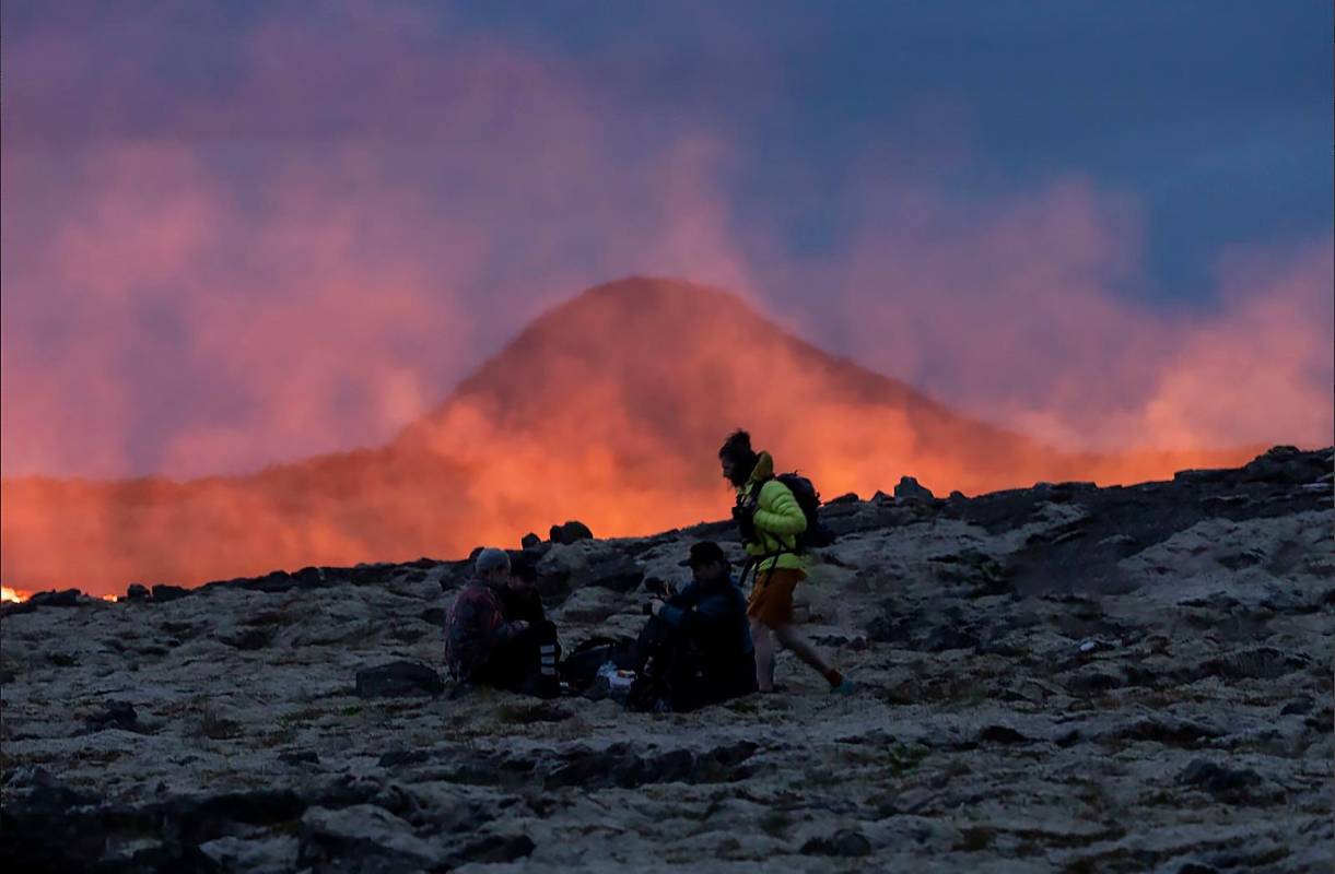 Las autoridades de Islandia han advertido que las emanaciones tóxicas a raíz de las erupciones podrían resultar dañinas para los humanos. Foto: Getty