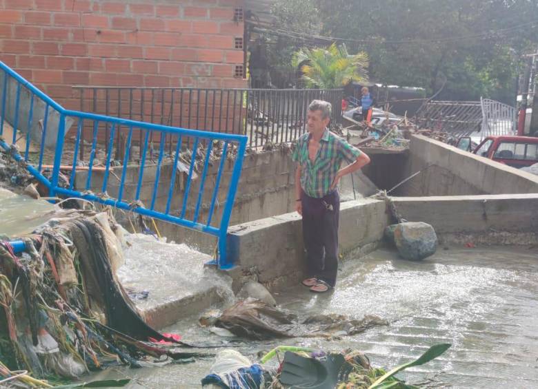 Las lluvias causaron emergencias en distintos puntos de la ciudad que dejan hasta el momento 70 familias afectadas. FOTO JULIO CÉSAR HERRERA