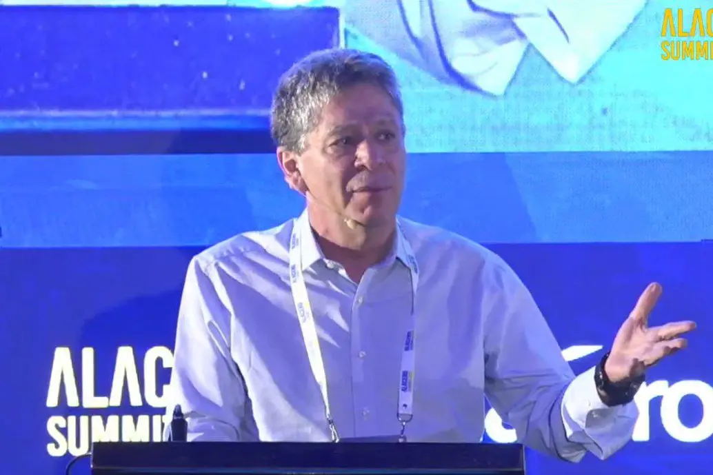 El presidente de la Andi, Bruce Mac Máster, llamó a reconstruir una política industrial y a fortalecer la integración regional.