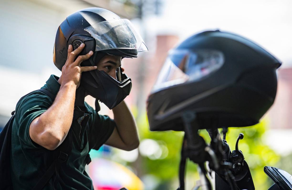 En el año 2019, en el país tuvimos 3.666 accidentes fatales de motociclistas, por el mal uso de los implementos de seguridad. Foto: Manuel Saldarriaga 