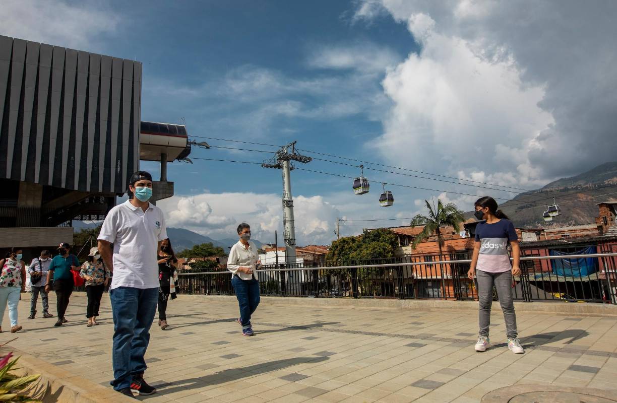 El metrocable podrá mover a 4.000 viajeros cada hora por sentido. La inversión alcanza los $364.955 millones. Foto : Camilo Suárez.